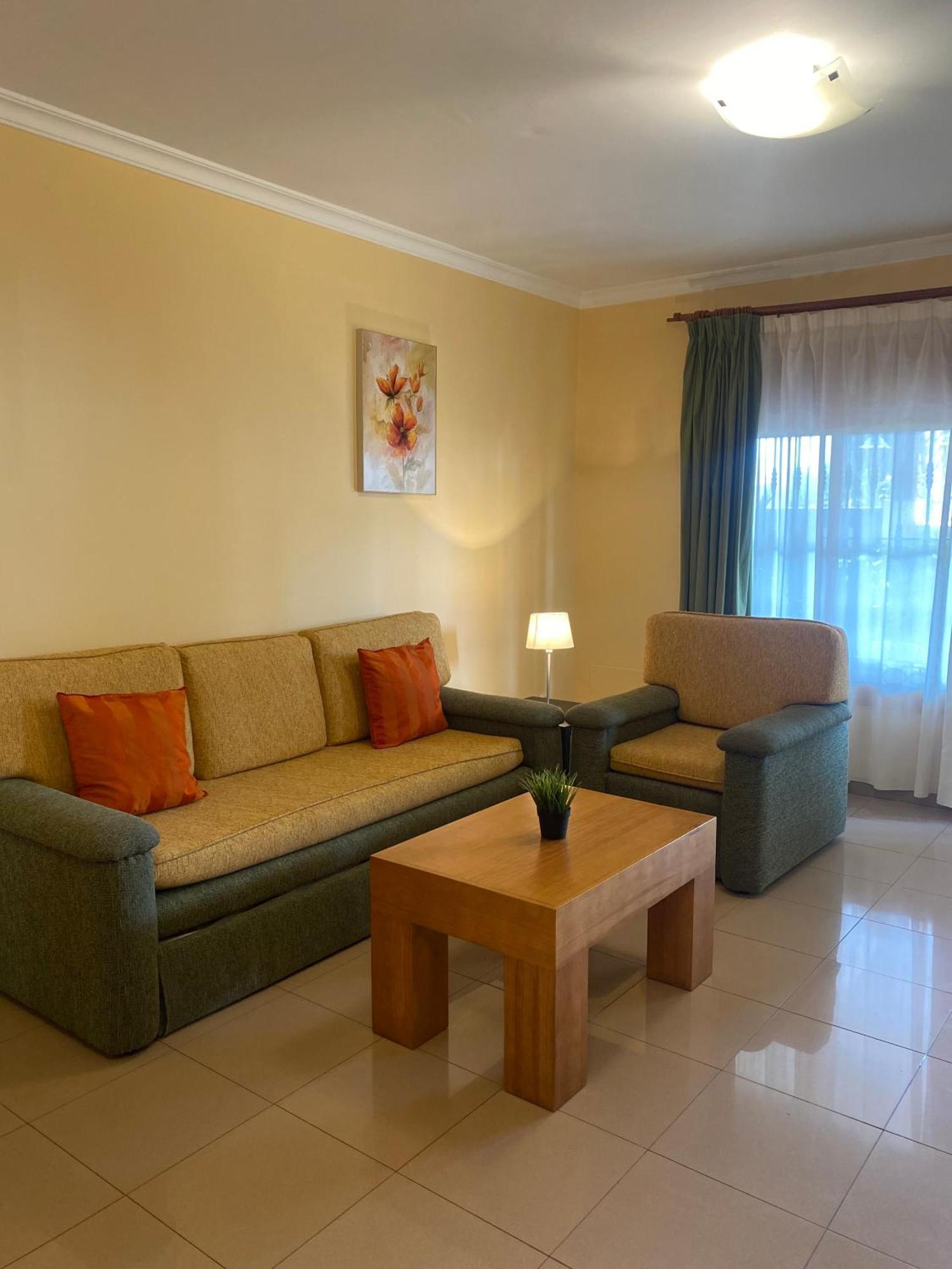 Apartamentos María Del Carmen Torremolinos Exterior foto